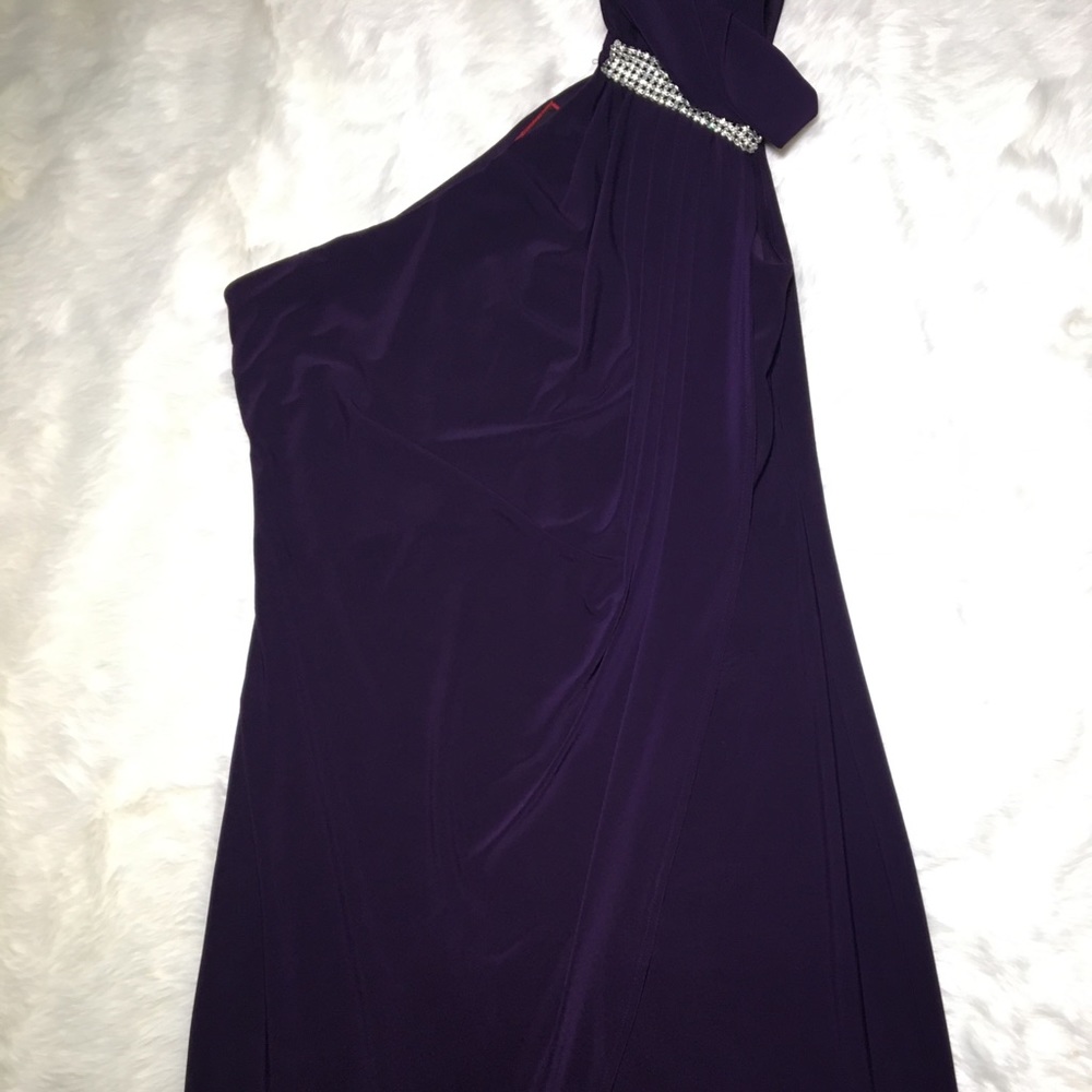 One-shoulder purple formal dress